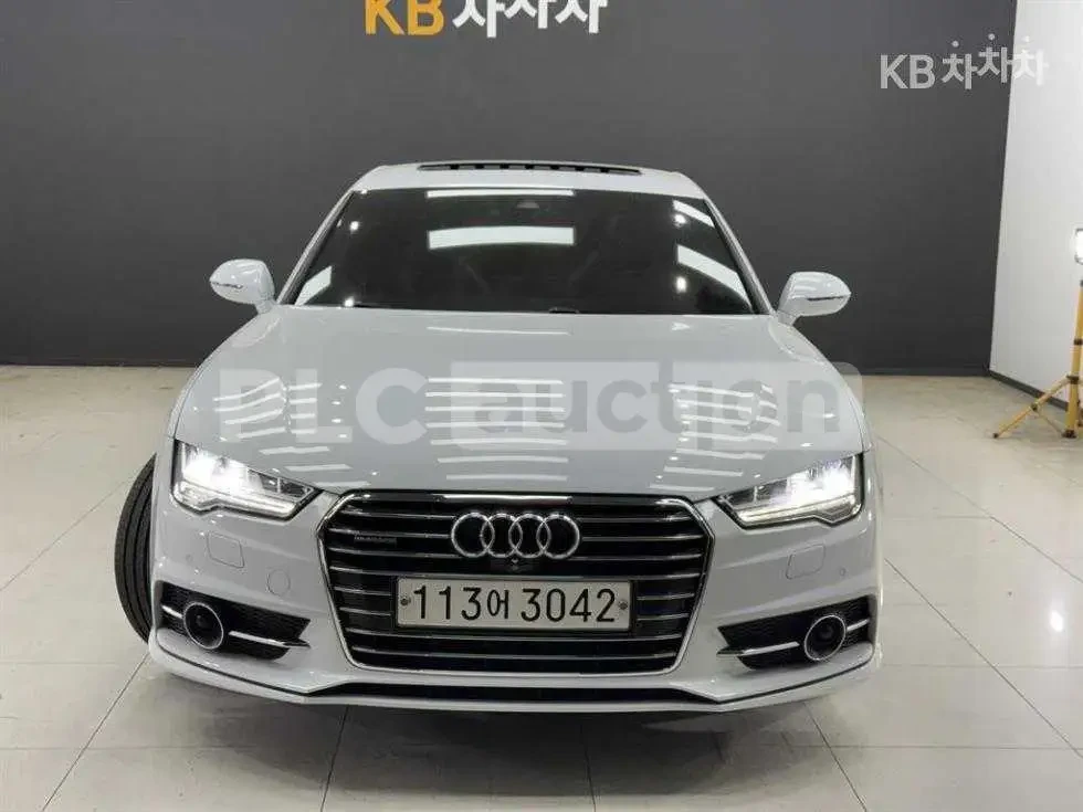 Audi A7 | DISTRONIC | HUD | BOSE | ШИБИДАХ | , снимка 2 - Автомобили и джипове - 54656393