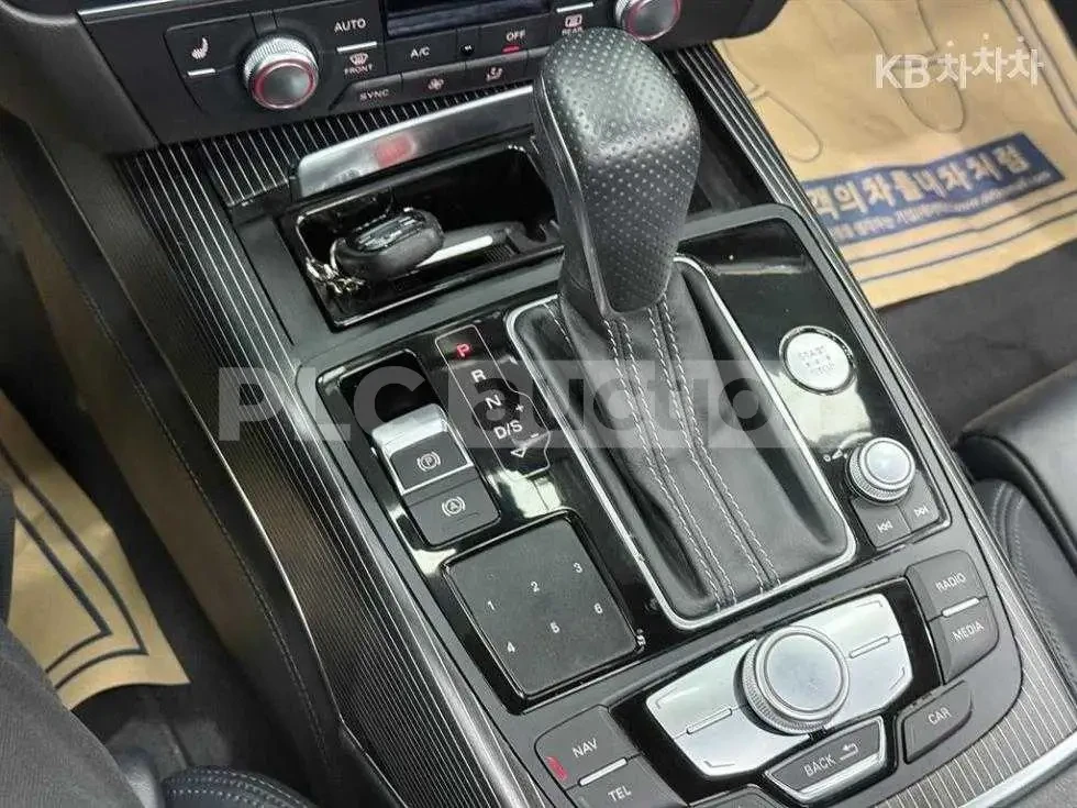Audi A7 | DISTRONIC | HUD | BOSE | ШИБИДАХ | , снимка 14 - Автомобили и джипове - 54656393