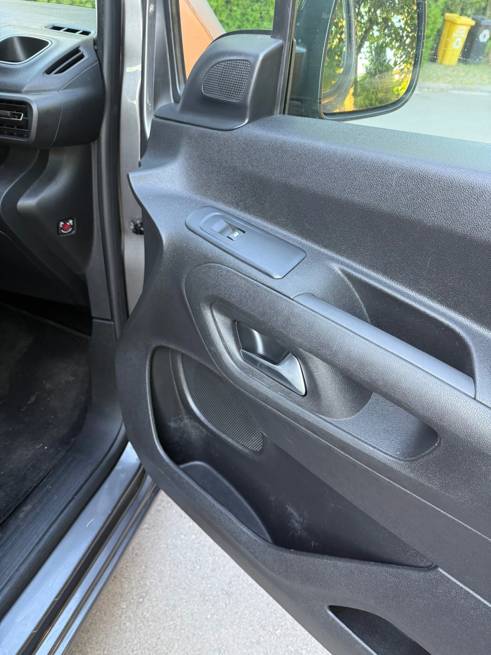 Citroen Berlingo пътнически , автоматик, снимка 13 - Автомобили и джипове - 54962675