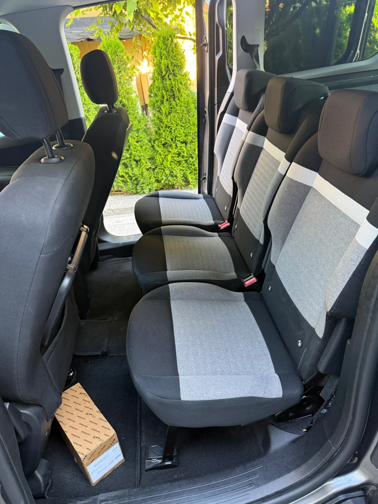 Citroen Berlingo пътнически , автоматик, снимка 11 - Автомобили и джипове - 54962675