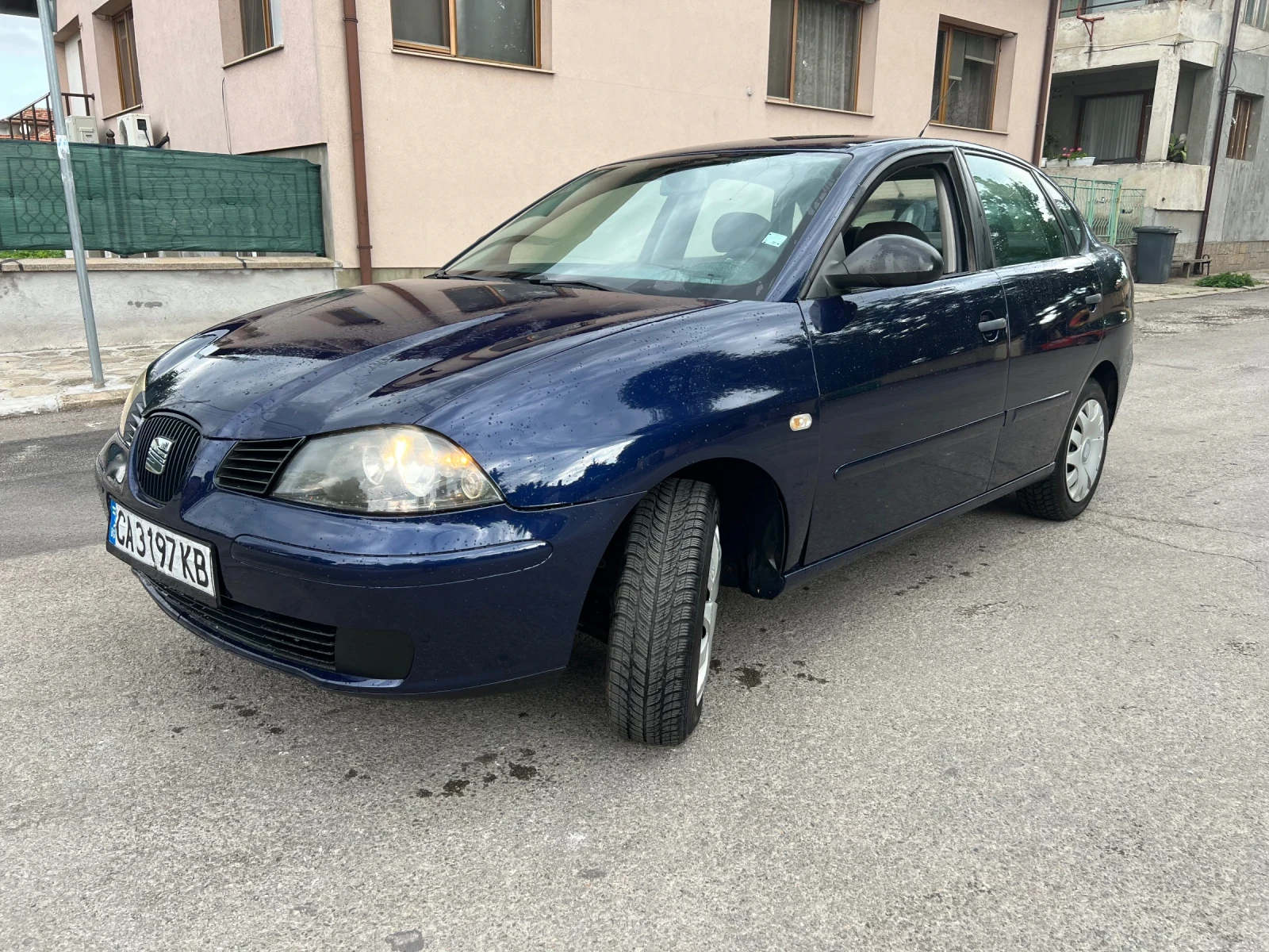 Seat Ibiza КАТО НОВА ! 2008 г, снимка 2 - Автомобили и джипове - 54976328