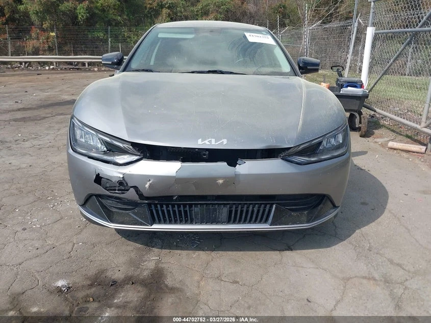 Kia EV6 Wind, снимка 12 - Автомобили и джипове - 55452438