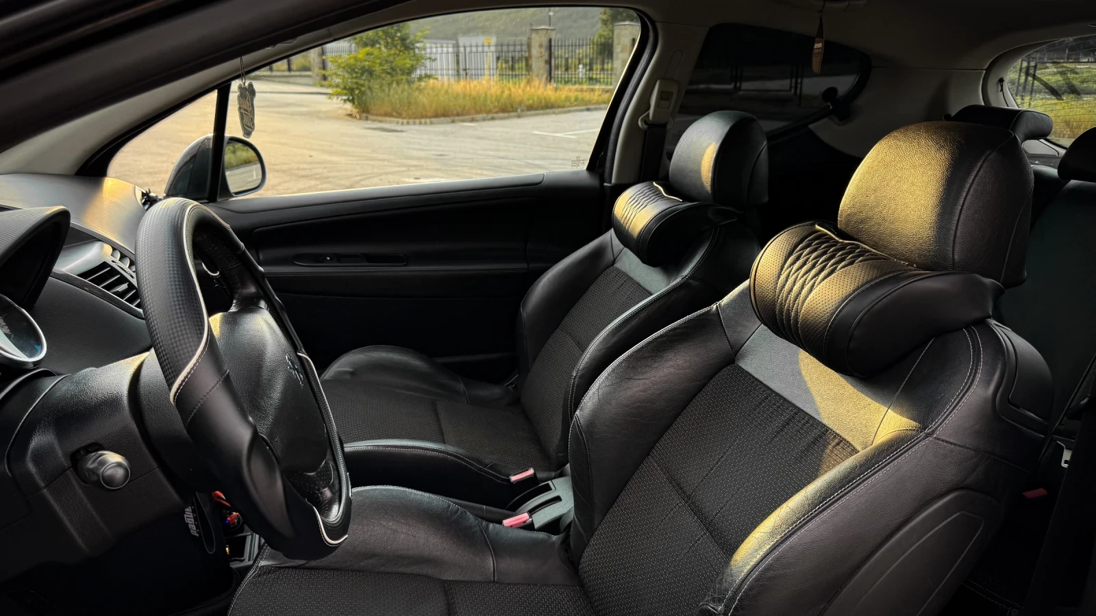 Peugeot 207, снимка 8 - Автомобили и джипове - 55566959