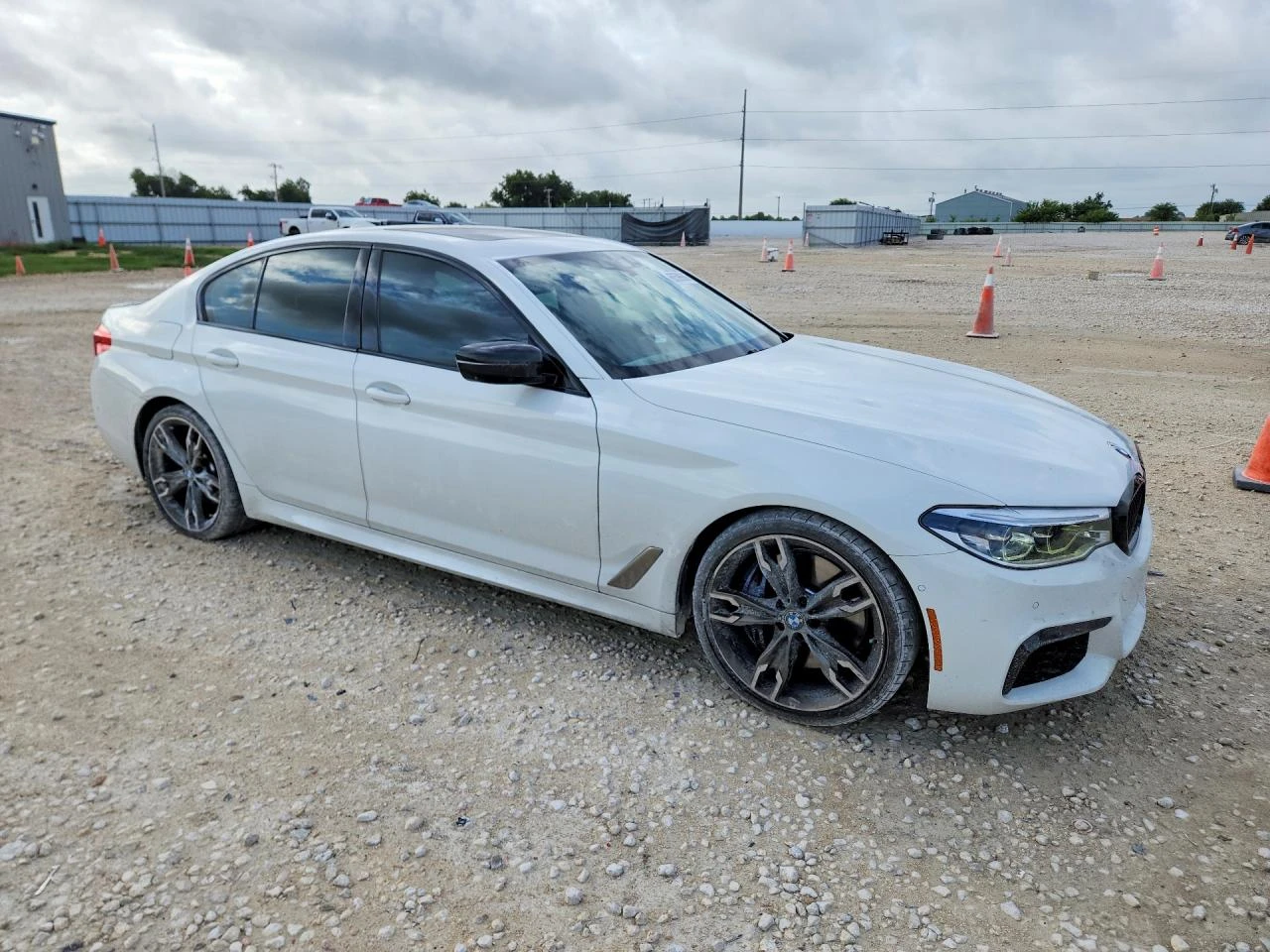 BMW 550 M550i* XDRIVE* ПОДГРЕВ* ОБДУХВАНЕ* 360* КАМЕРА* 