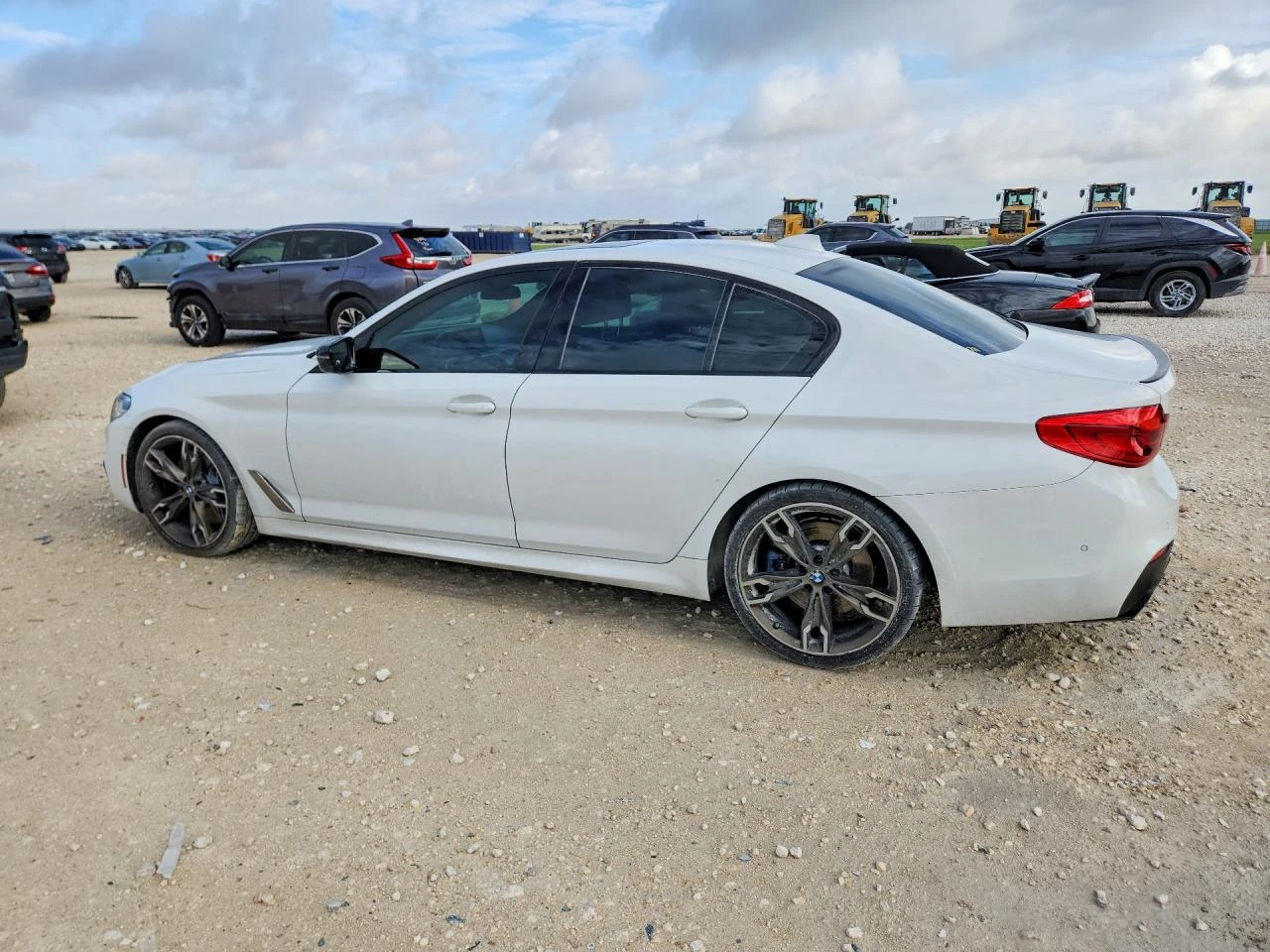 BMW 550 M550i* XDRIVE* ПОДГРЕВ* ОБДУХВАНЕ* 360* КАМЕРА* , снимка 4 - Автомобили и джипове - 55925532