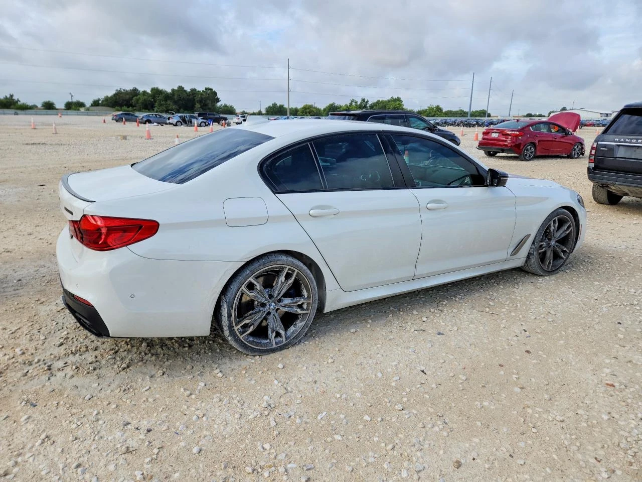 BMW 550 M550i* XDRIVE* ПОДГРЕВ* ОБДУХВАНЕ* 360* КАМЕРА* , снимка 5 - Автомобили и джипове - 55925532