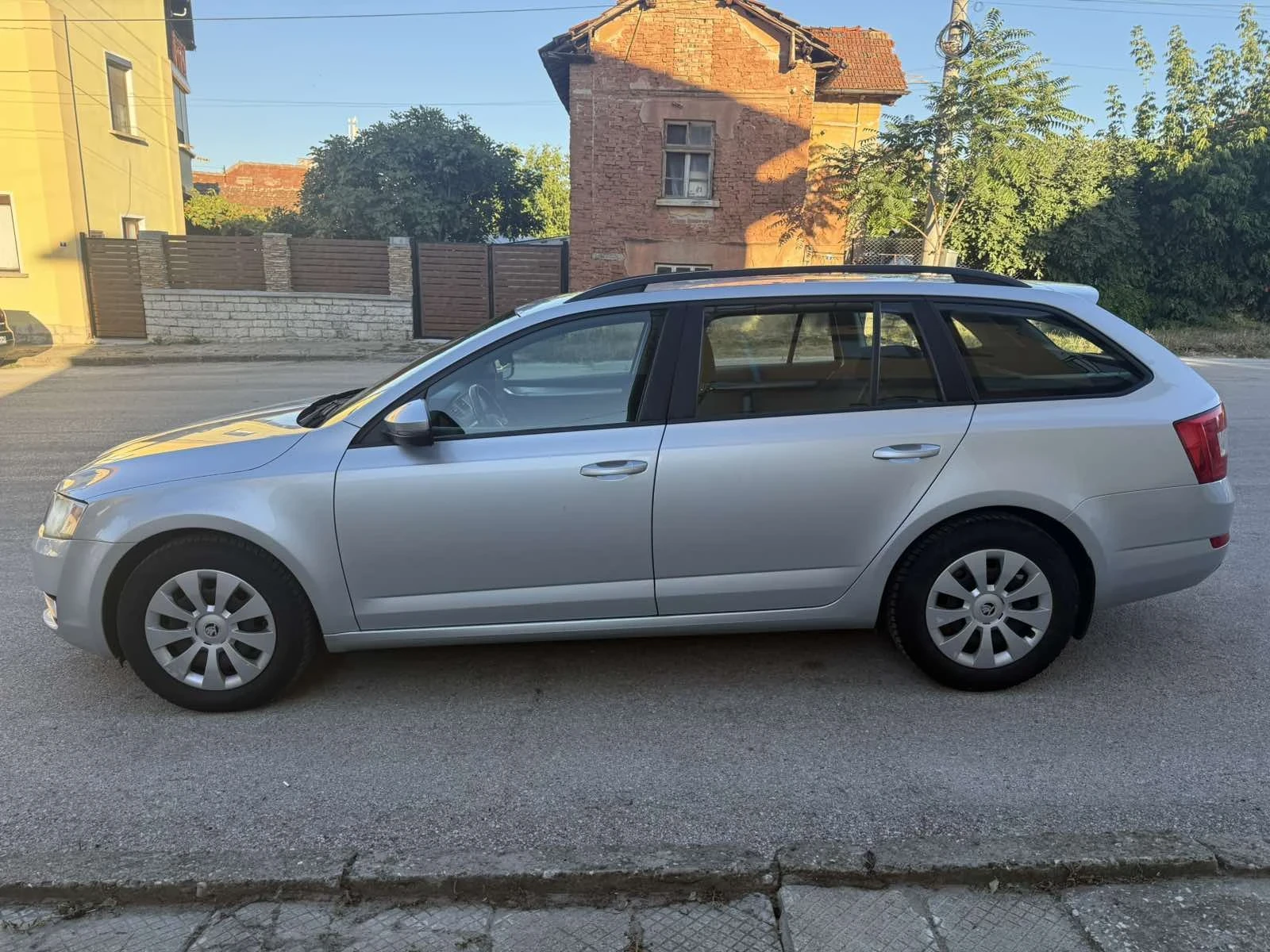 Skoda Octavia N1, снимка 8 - Автомобили и джипове - 55963130