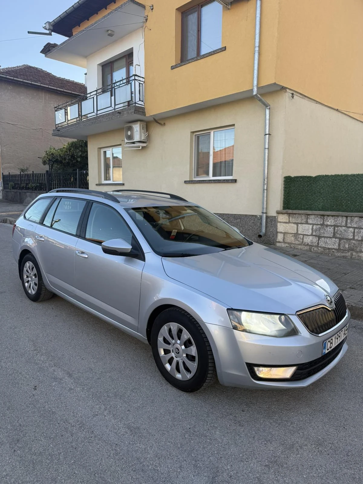 Skoda Octavia N1, снимка 3 - Автомобили и джипове - 55963130