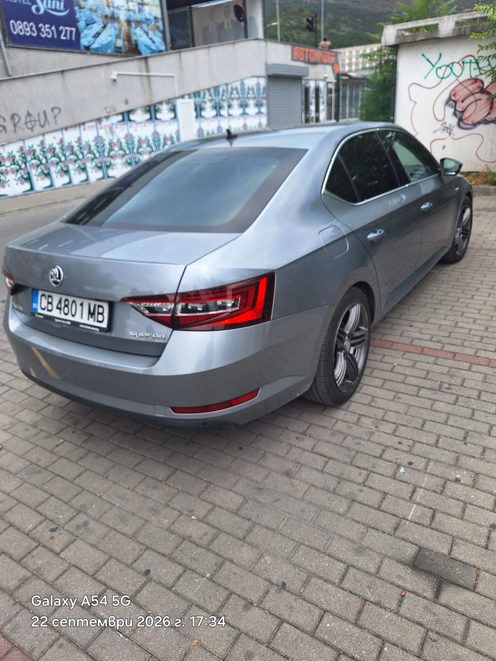 Skoda Superb, снимка 9 - Автомобили и джипове - 56183813