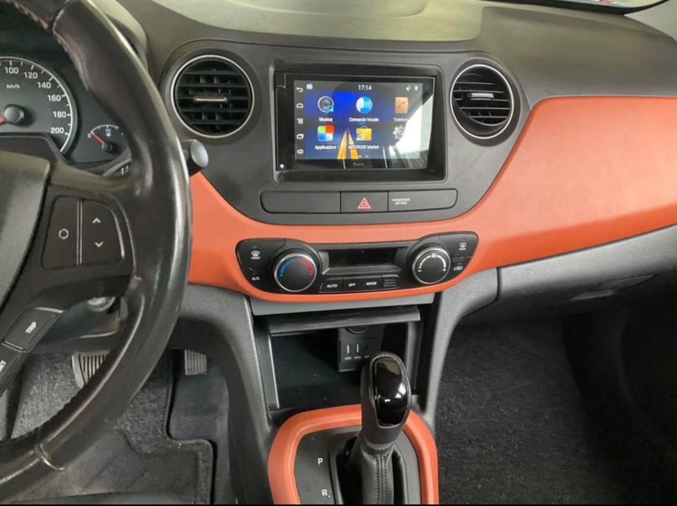 Hyundai I10 1.2 Автоматик Лизинг Уникредит, снимка 7 - Автомобили и джипове - 56235565