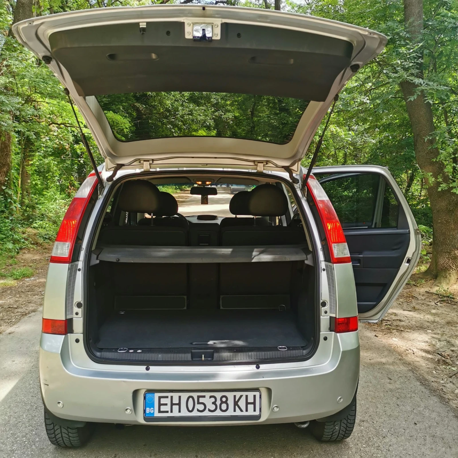 Opel Meriva, снимка 8 - Автомобили и джипове - 56346504