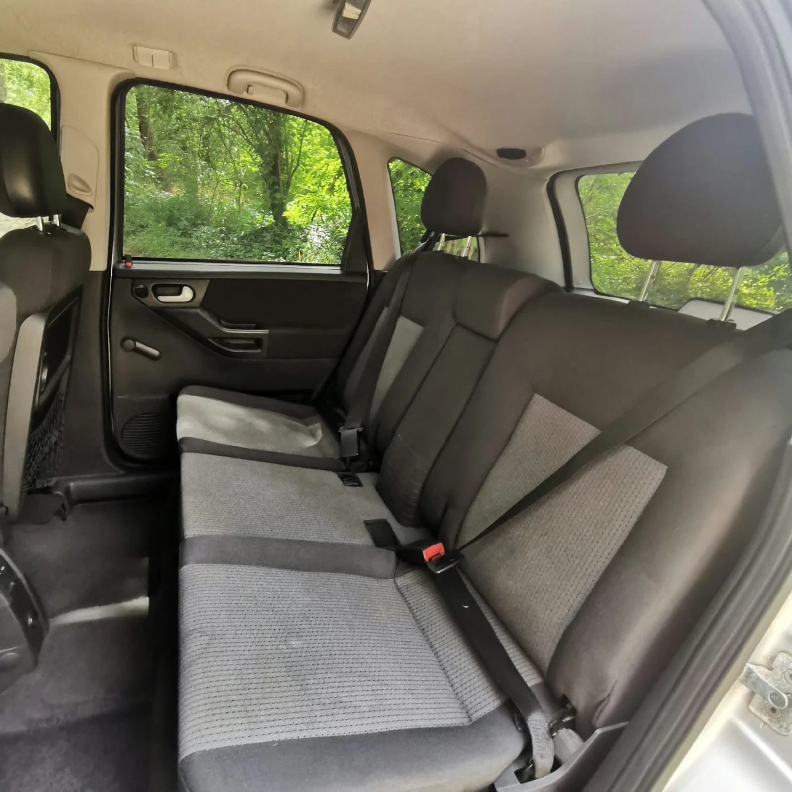 Opel Meriva, снимка 10 - Автомобили и джипове - 56346504