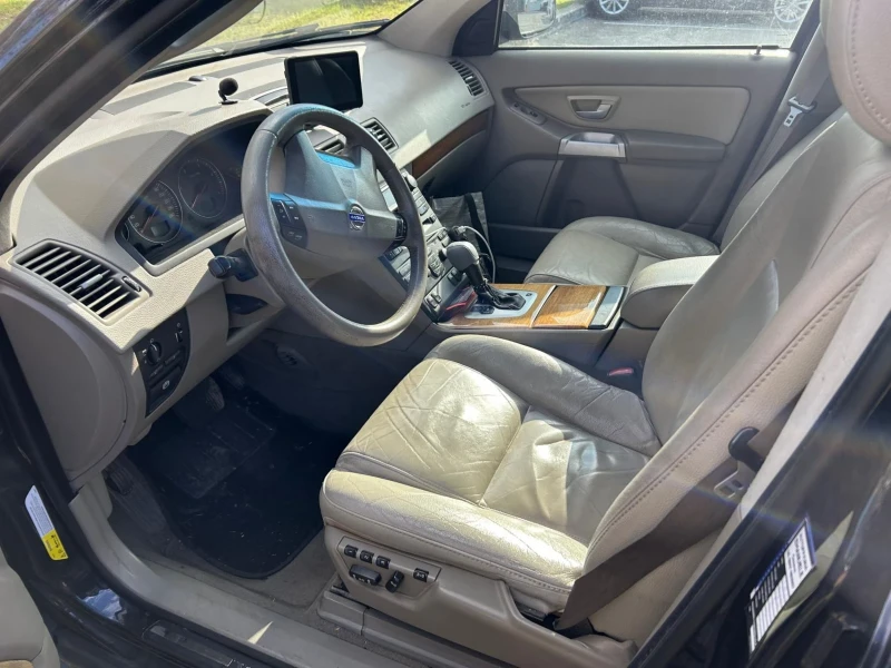 Volvo Xc90 2.4 DS Executiv, снимка 5 - Автомобили и джипове - 48662149