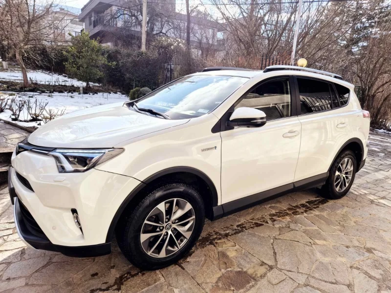 Toyota Rav4 2.5 Hybrid Luxury edition , снимка 4 - Автомобили и джипове - 49293035