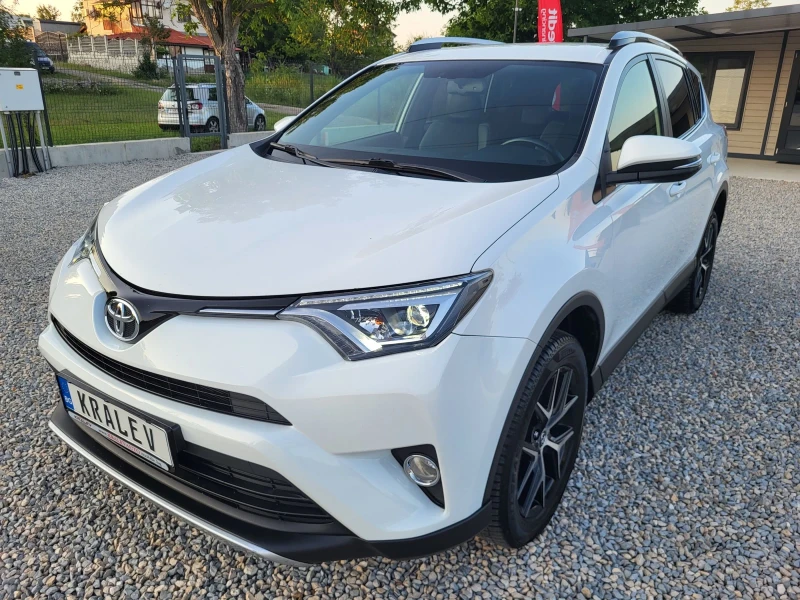 Toyota Rav4 2.0D4D  КОЖА/НАВИГАЦИЯ/КАМЕРА, снимка 2 - Автомобили и джипове - 50209496