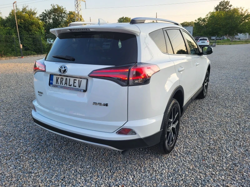 Toyota Rav4 2.0D4D  КОЖА/НАВИГАЦИЯ/КАМЕРА, снимка 4 - Автомобили и джипове - 50209496