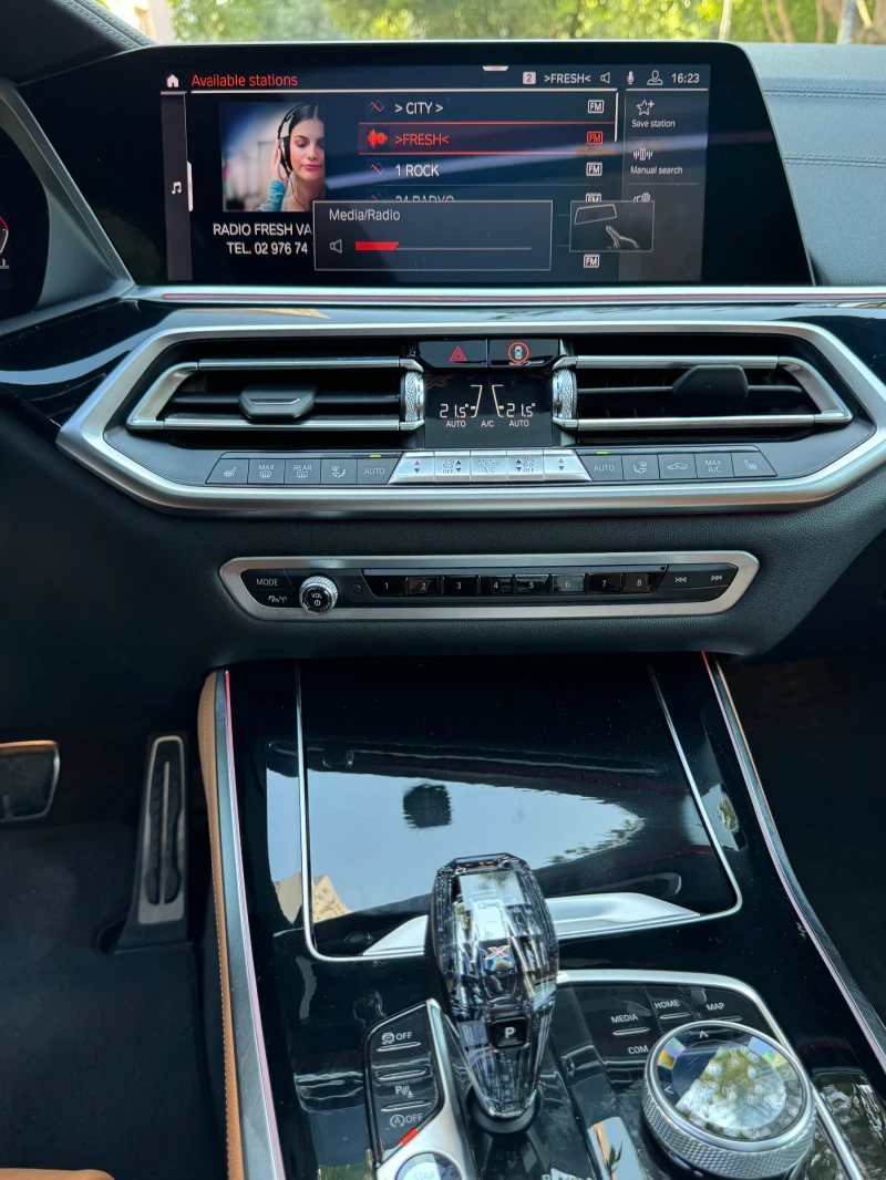 BMW X5 M50D, снимка 10 - Автомобили и джипове - 52542280