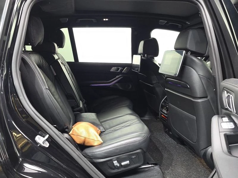 BMW X7 xDrive 40i M Sport 7STR| 335к.с.| ВКЛ.ТЕХНОТЕСТ, снимка 12 - Автомобили и джипове - 55691812