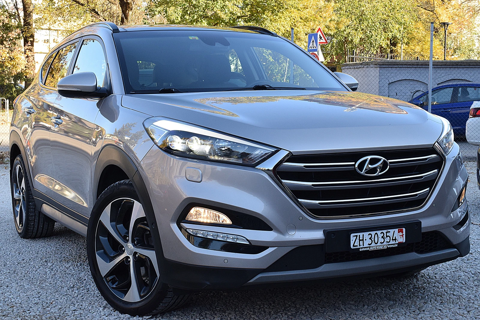 Hyundai Tucson 1.6ШВЕЙЦАРИЯ/LUX/АВТОМАТИК/КОЖА/ЛЕД/LANE ASSIST - изображение 3