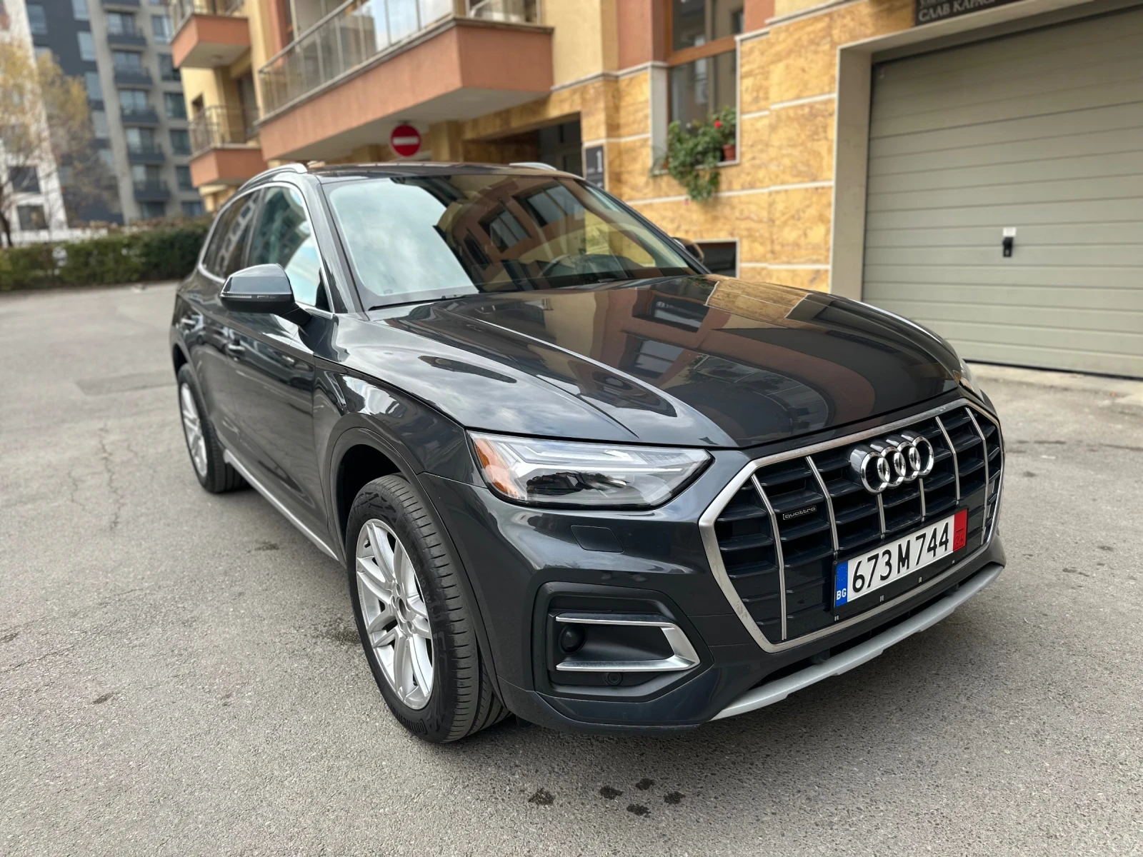 Audi Q5 2.0 TFSI Quattro Mild Hybrid  - изображение 2