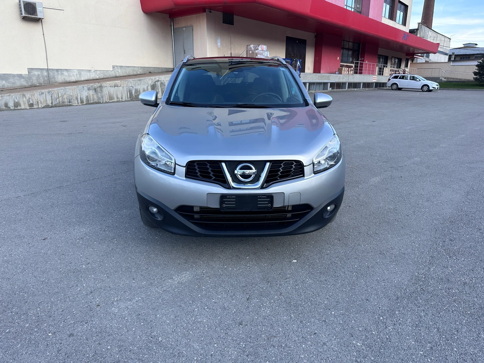 Nissan Qashqai 2.0TDI FACELIFT - изображение 2