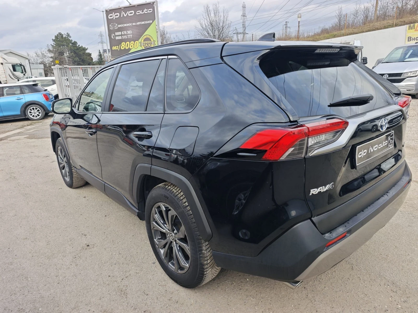 Toyota Rav4 HYBRID , снимка 3 - Автомобили и джипове - 53726046