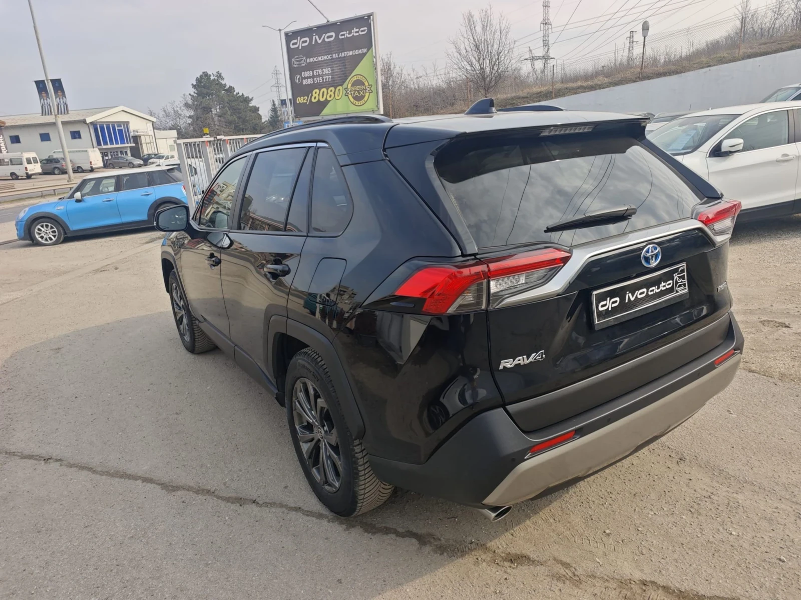 Toyota Rav4 HYBRID  - изображение 3