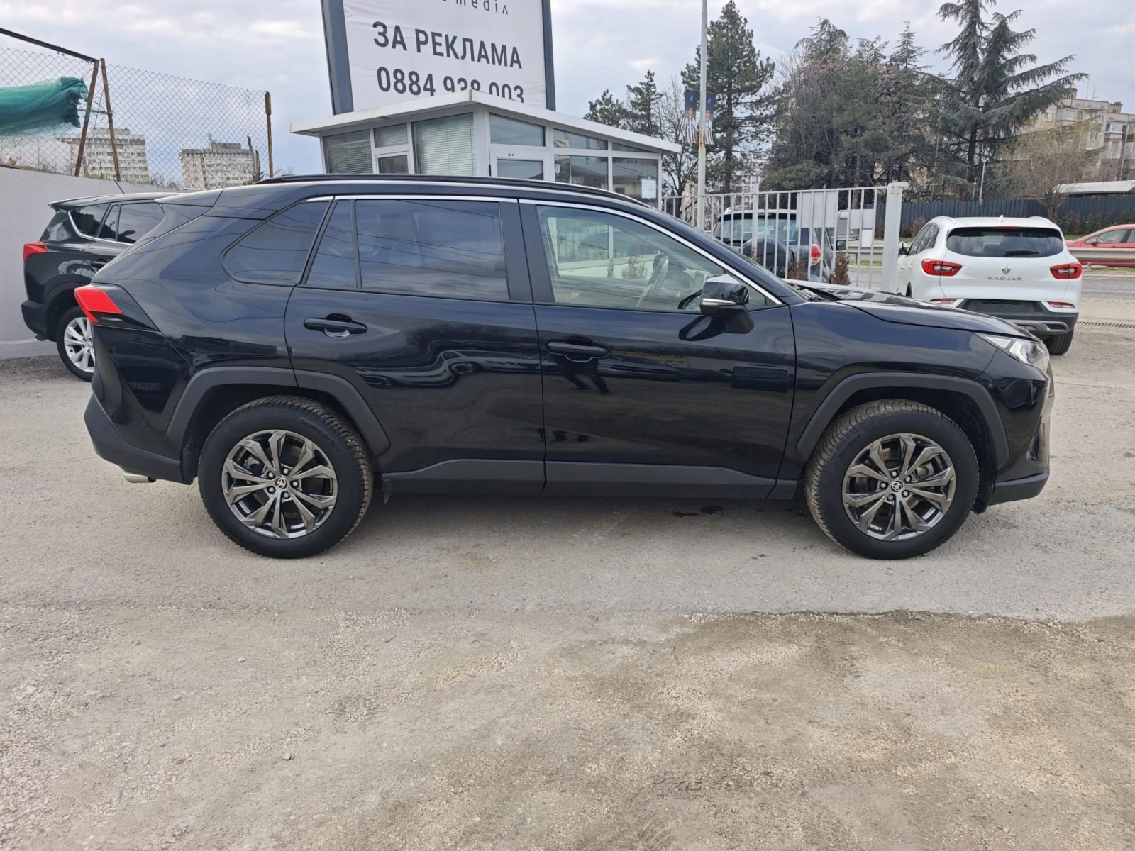 Toyota Rav4 HYBRID , снимка 6 - Автомобили и джипове - 53726046