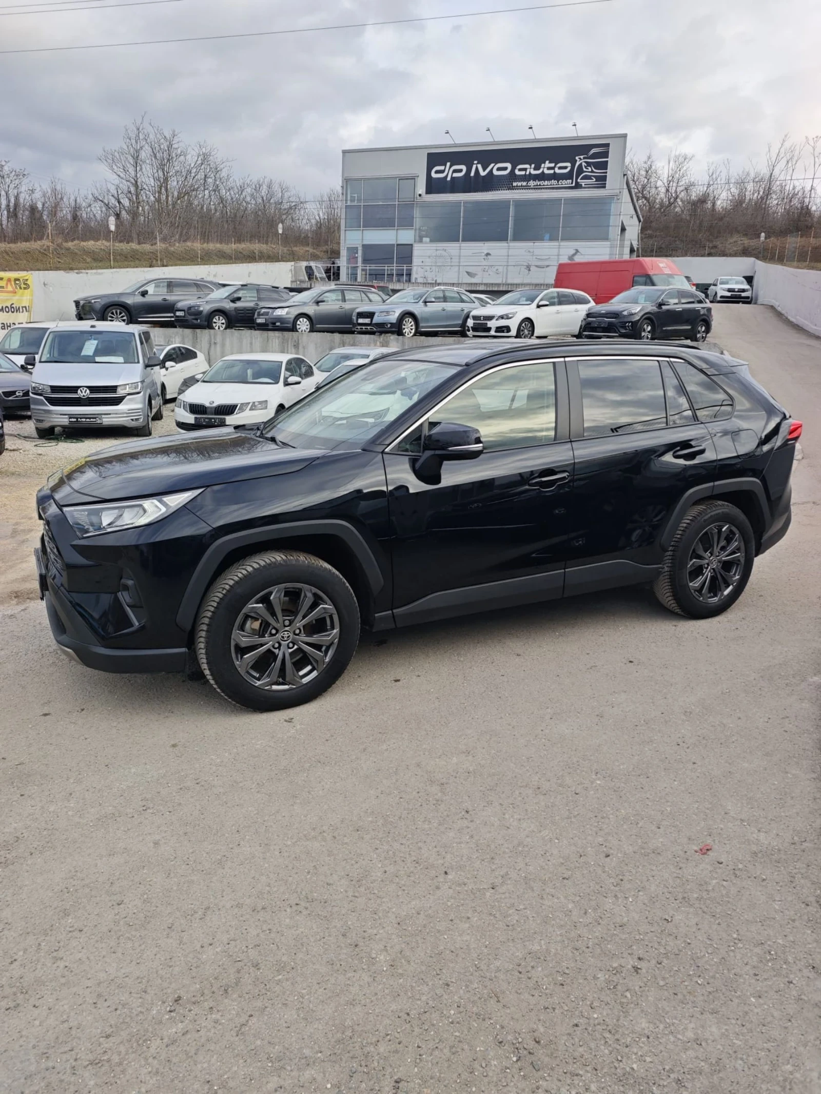 Toyota Rav4 HYBRID , снимка 2 - Автомобили и джипове - 53726046