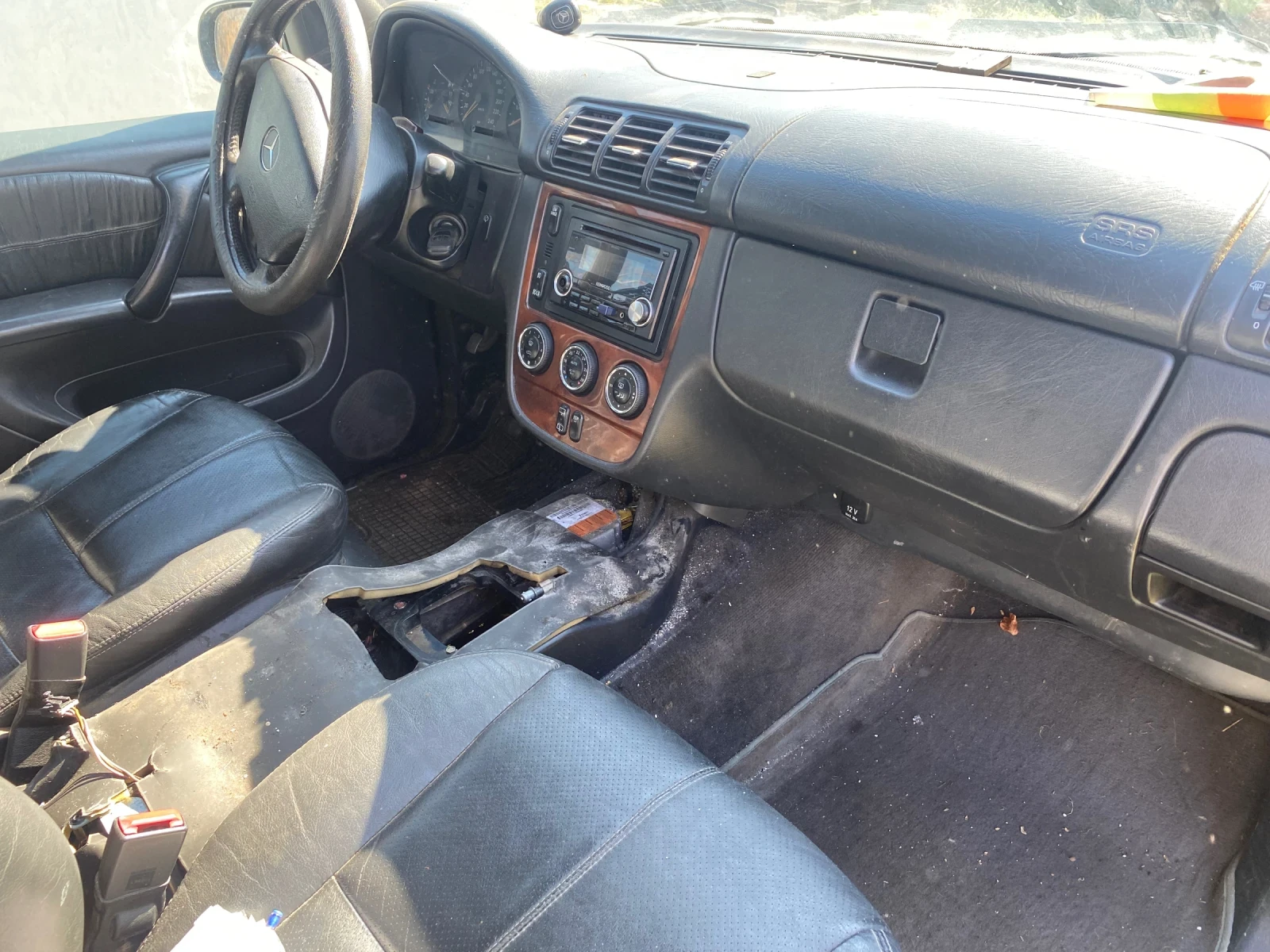 Mercedes-Benz ML 270, снимка 2 - Автомобили и джипове - 53753218