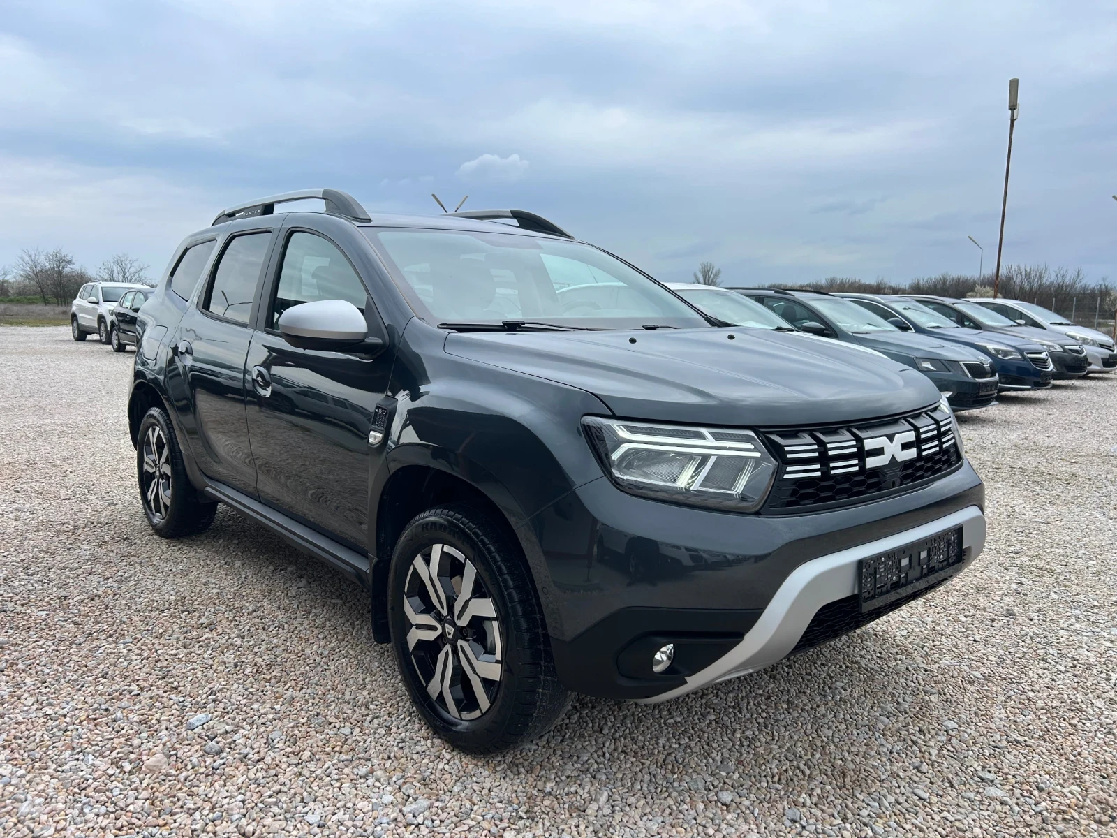 Dacia Duster * 1.5* DCI* 115к.с* 4WD* BlindSpot* , снимка 2 - Автомобили и джипове - 53965485