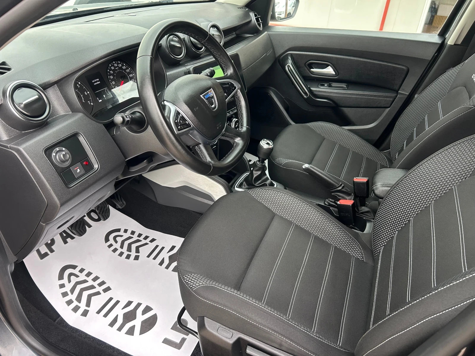 Dacia Duster * 1.5* DCI* 115к.с* 4WD* BlindSpot* , снимка 6 - Автомобили и джипове - 53965485