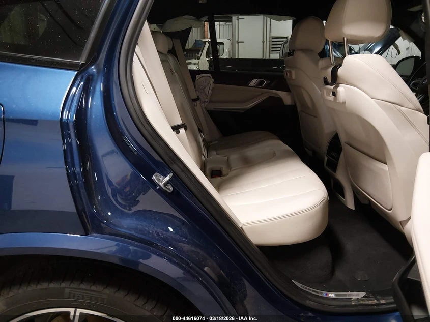 BMW X5 3.0l Sdrive40I, снимка 8 - Автомобили и джипове - 54410510
