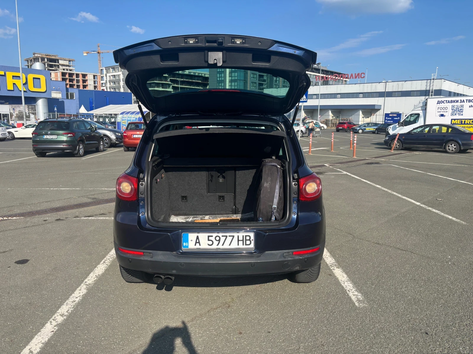 VW Tiguan 2.0 TDI. 4x4, снимка 6 - Автомобили и джипове - 55155172