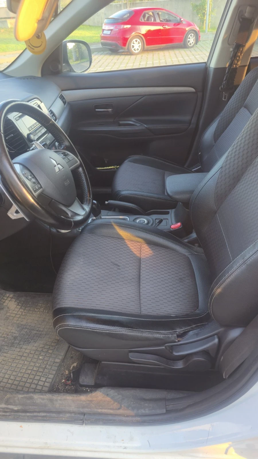 Mitsubishi Outlander, снимка 5 - Автомобили и джипове - 55270050