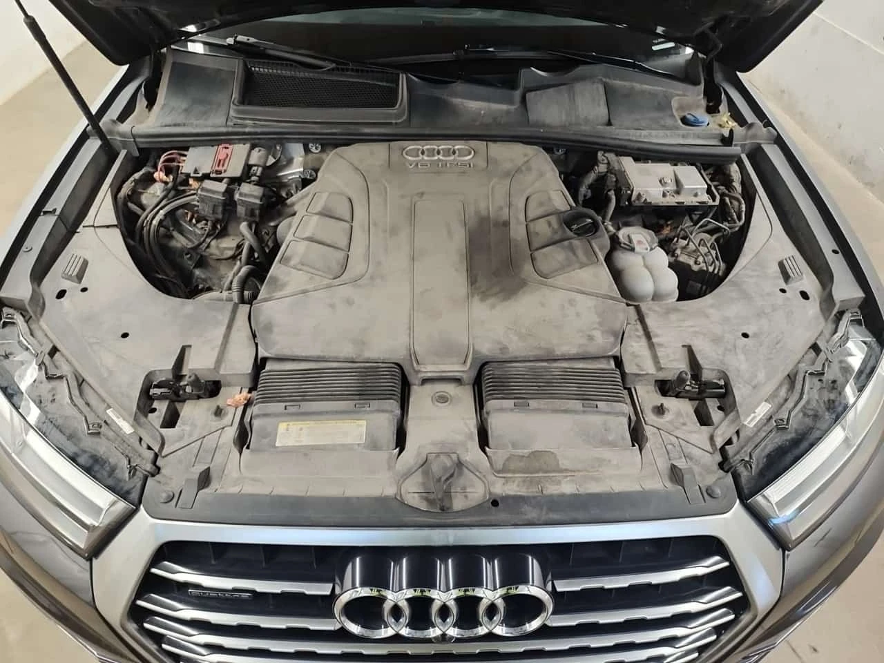 Audi Q7 3.0Т * TECHNIK * S LINE * ОБДУХВАНЕ * CARFAX * , снимка 17 - Автомобили и джипове - 56662639