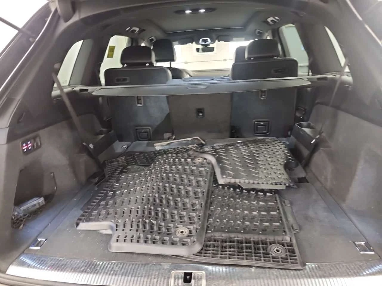 Audi Q7 3.0Т * TECHNIK * S LINE * ОБДУХВАНЕ * CARFAX * , снимка 12 - Автомобили и джипове - 56662639