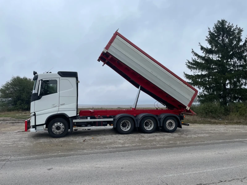 Volvo Fh Самосвал 8х4 500bhp, снимка 7 - Камиони - 52598612