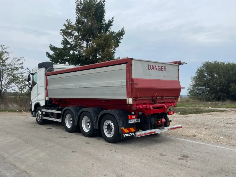 Volvo Fh Самосвал 8х4 500bhp, снимка 2 - Камиони - 52598612