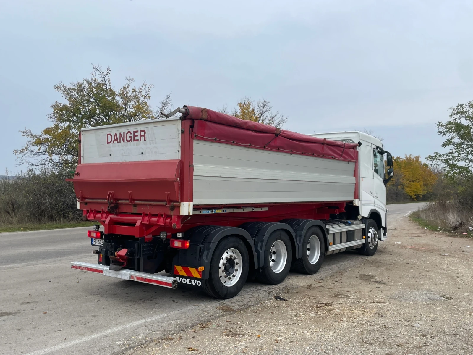 Volvo Fh Самосвал 8х4 500bhp - изображение 3