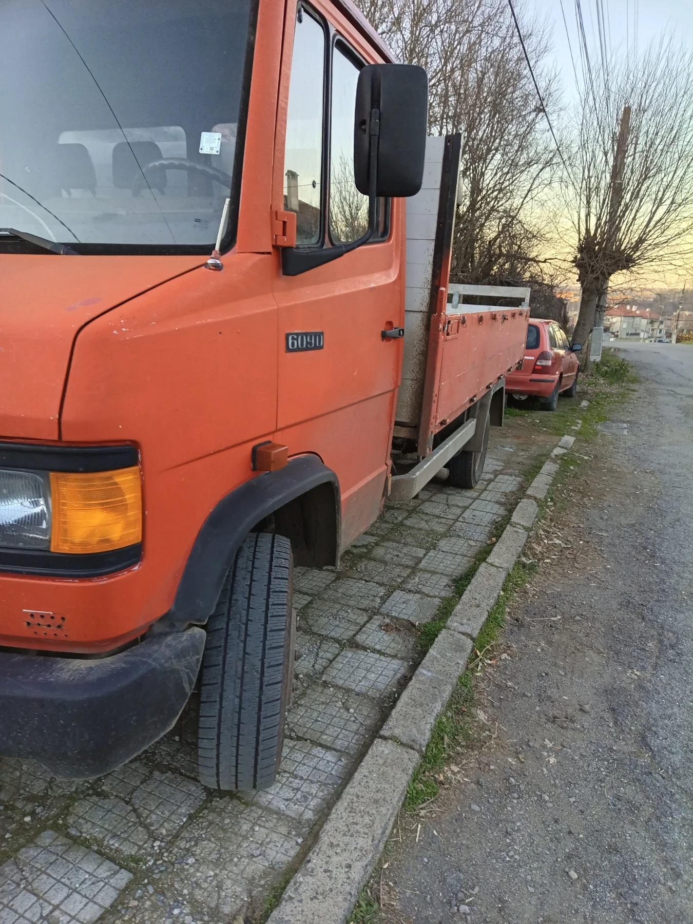 Mercedes-Benz 609 Бордови , снимка 6 - Камиони - 54230469