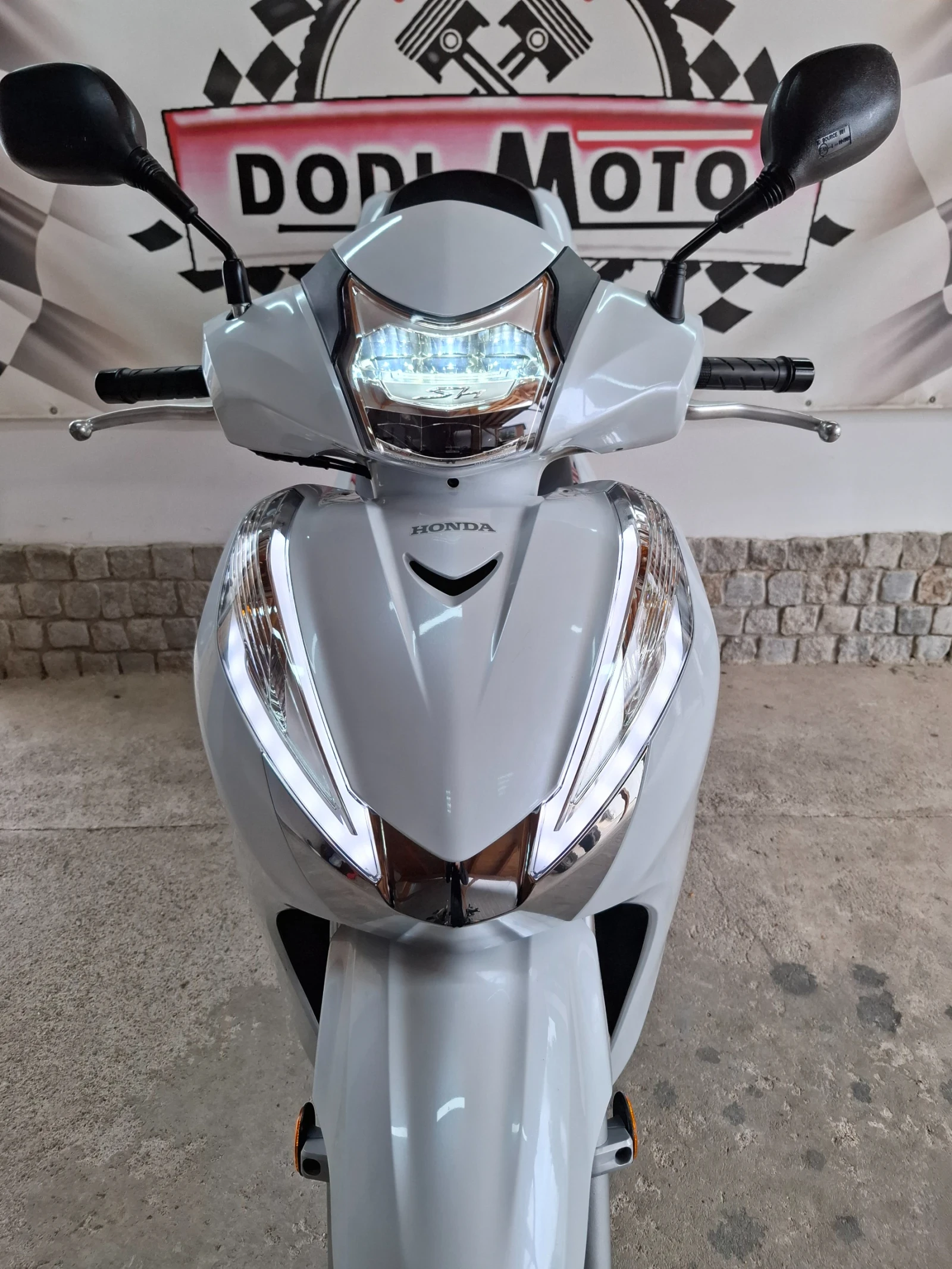 Honda Sh FULL LED / ABS * * *  - изображение 2
