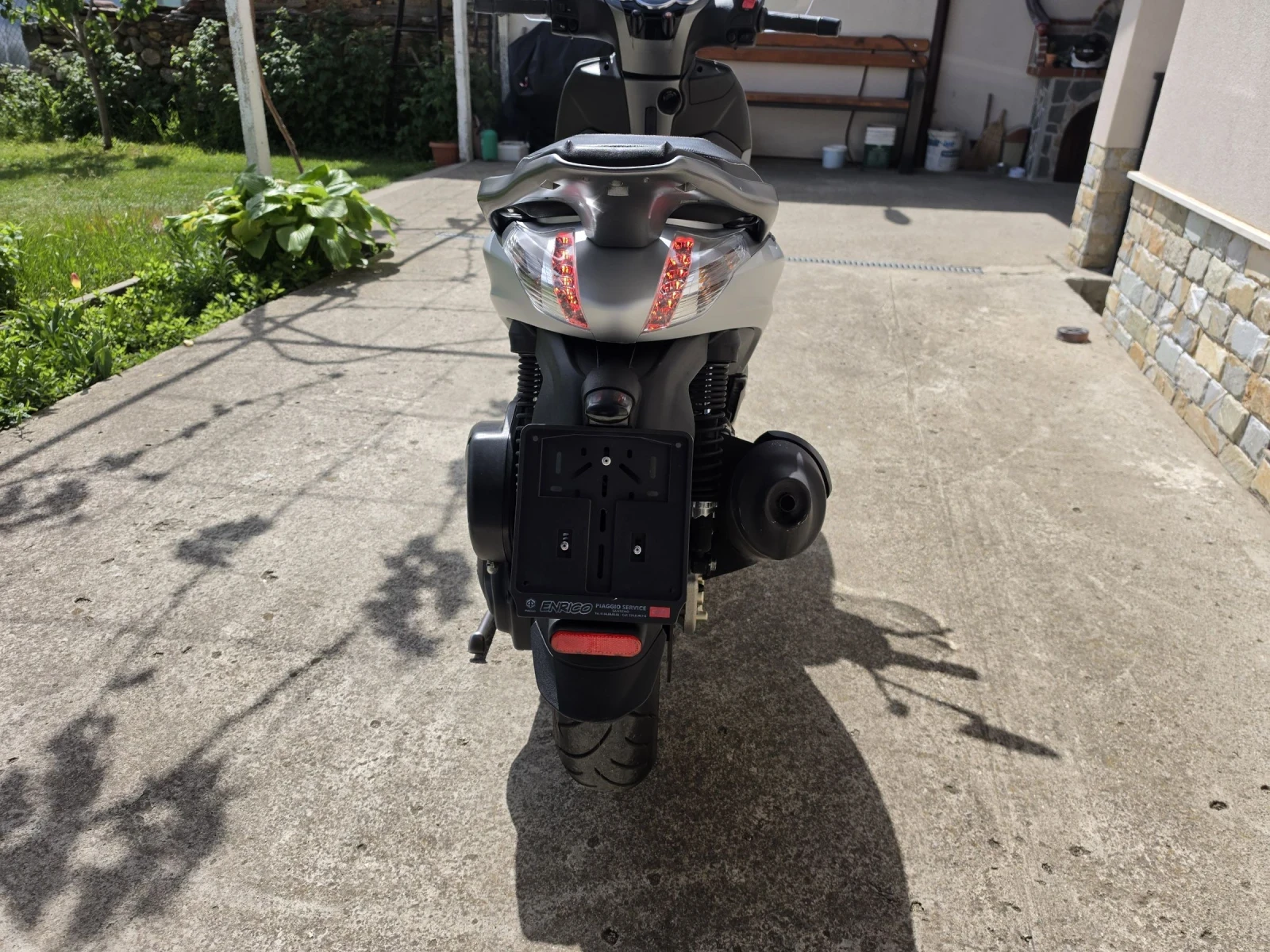 Piaggio Beverly 300i ABS ASR, снимка 4 - Мотоциклети и мототехника - 54542492