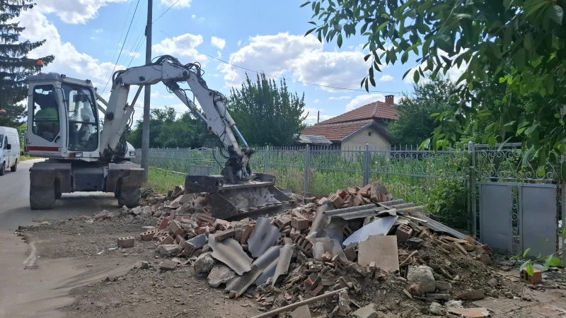 Багер MECALAC 12 MXT+ 2кофи+ вилици+ климатик , снимка 17 - Индустриална техника - 50024073