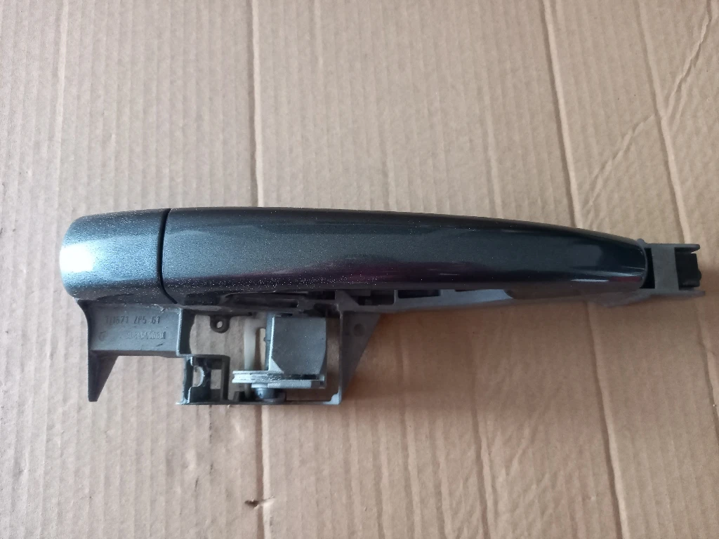 Дръжка врата задна лява външна Пежо 3008