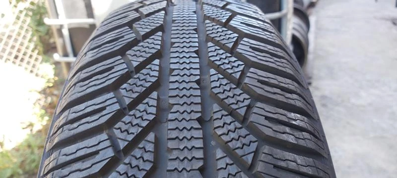 Гуми Зимни 185/60R14, снимка 1 - Гуми и джанти - 29887473