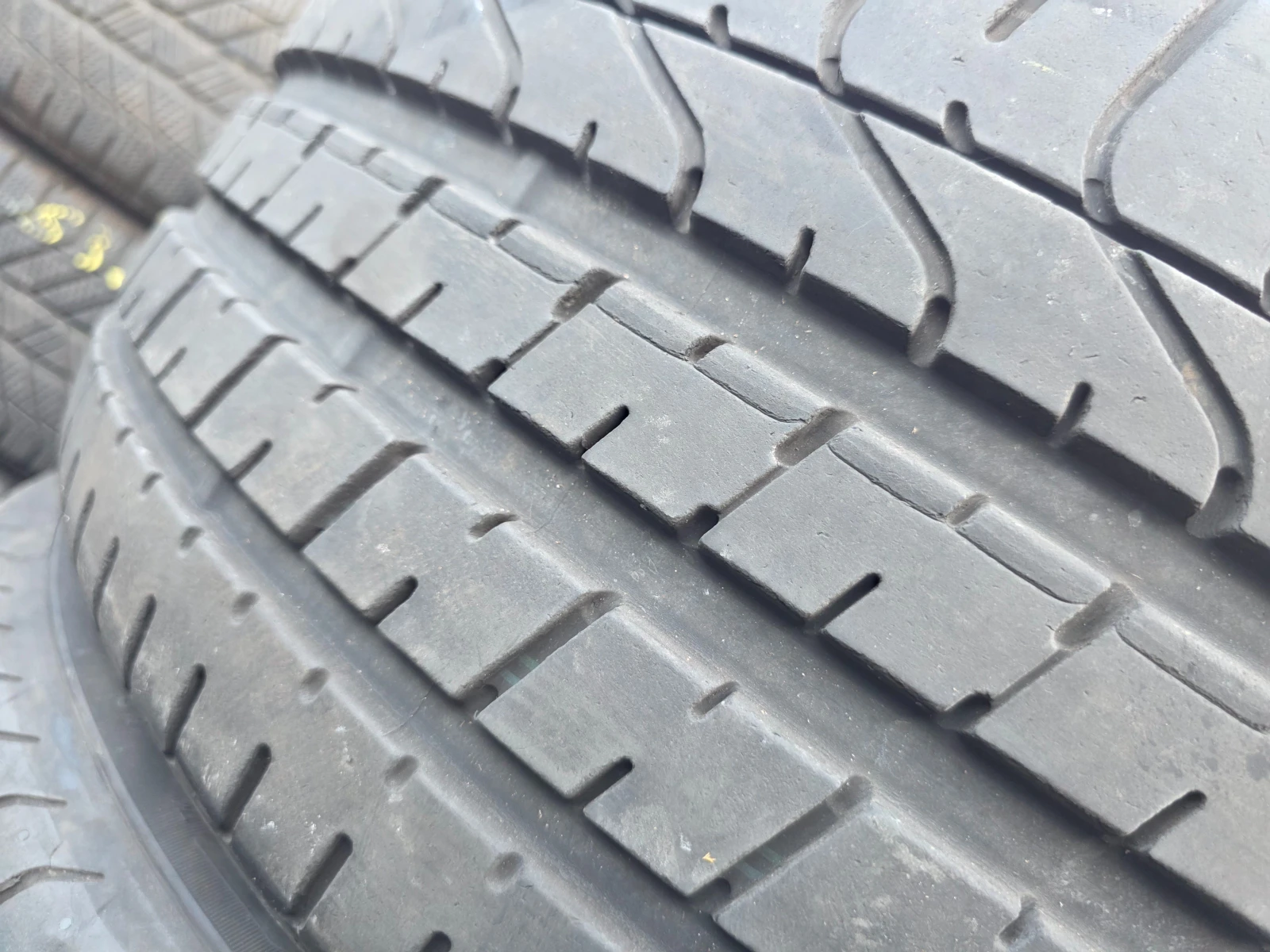 Гуми Летни 265/35R20