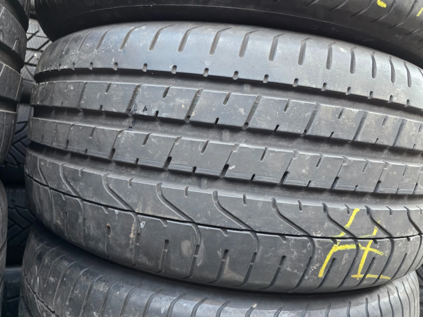 Гуми Летни 265/35R20, снимка 4 - Гуми и джанти - 55479041