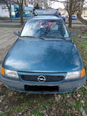 Opel Astra 1.4i, снимка 1