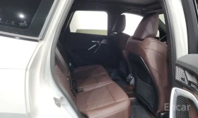 BMW iX1 xDrive 30 M Sport | 360 КАМЕРА| HEAD-UP| ШИБЕДАХ| , снимка 11